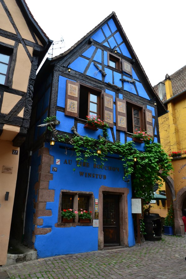 Очарование стринных французских городов