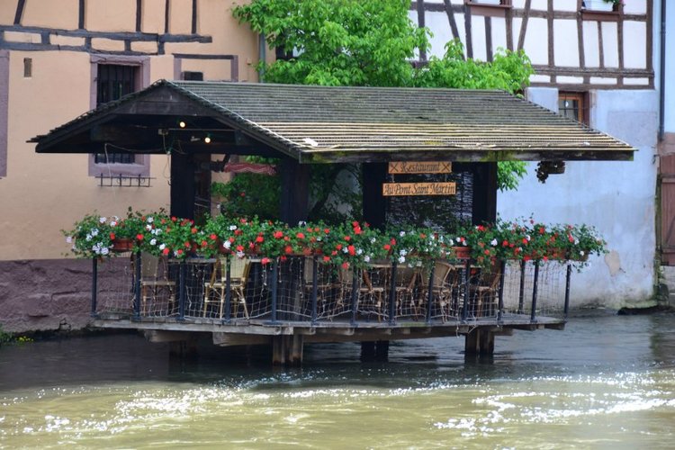 Очарование стринных французских городов