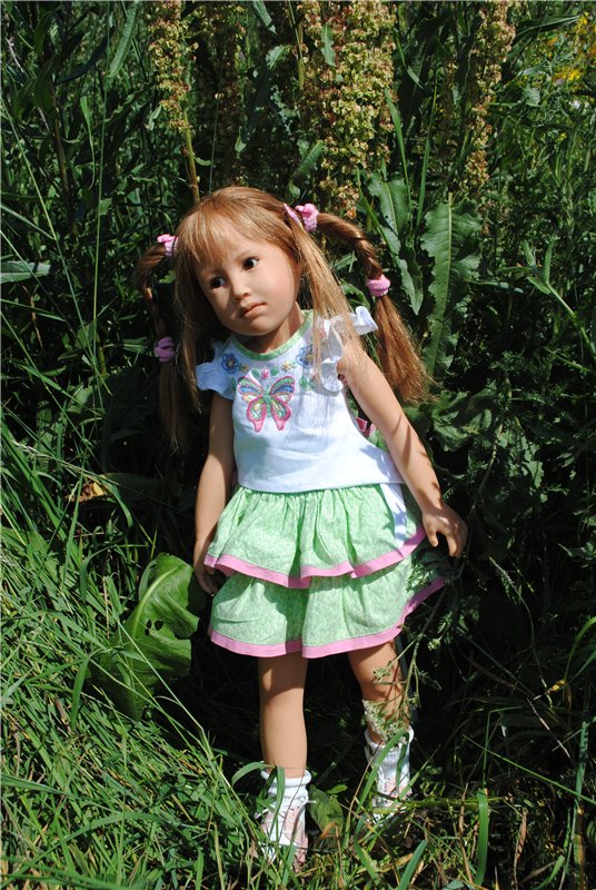 Летняя прогулка милой девочки Паулы Heidi Plusczok