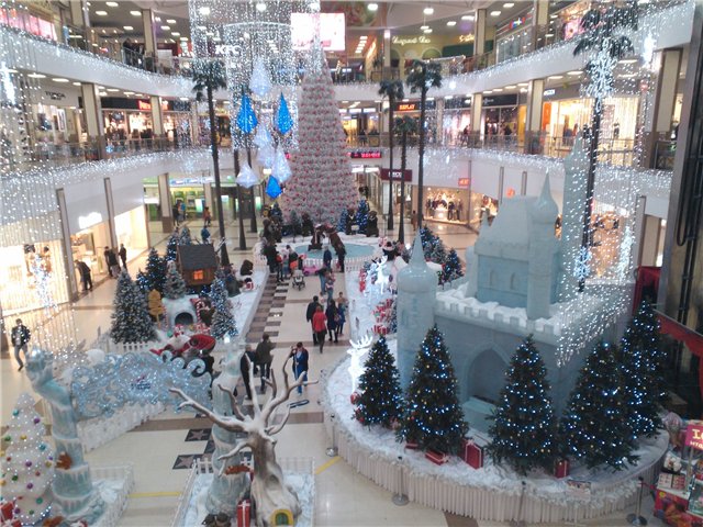 Наши Снегурочки-сестрички Готц