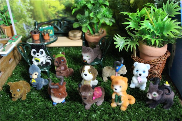 Коллекция флоковых игрушек