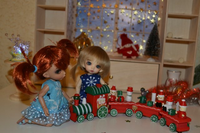 Как малышки пукифи к новому году готовиться помогали