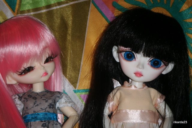 Худжики - подружки