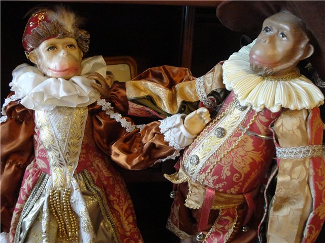 А может это снится мне?! Обезьяны-куклы в викторианских нарядах