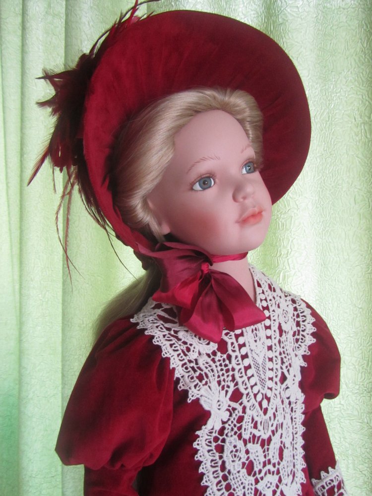 Фарфоровая кукла Ева - "реверанс позапрошлому веку"