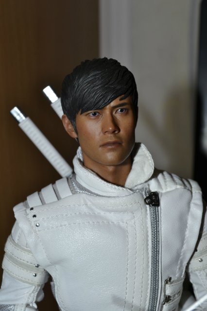 Кукла и актер: Ли Бён Хон (Lee Byung Hun) | Бэйбики Кукла и актер: Ли Бён Хон (Lee Byung Hun)