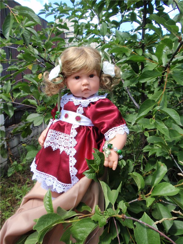 Маленькая и трогательная Манечка, волшебное превращение в принцессу