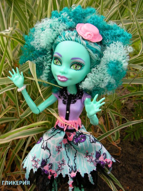 Лето... Цветы... Монстры — Куклы Monster High и Ever After High: G1