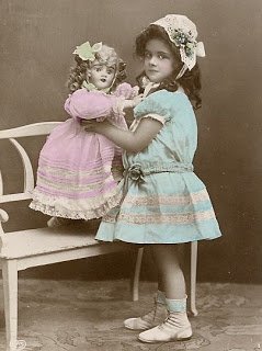 Чепчик - наша радость, чепчик - вдохновение. Сшила Милка чепчик - всем на удивление