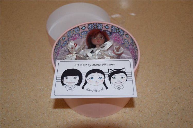 Одна кукла, а столько образов! Распаковка "Домисоль", авторская кукла Марии Пикуновой (фото 2)