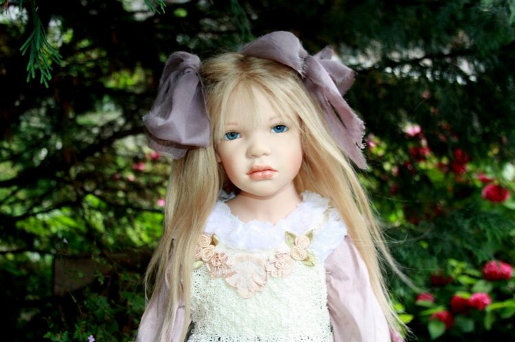 Марусина прогулка по саду. Коллекционная кукла от Zofia & Henry Zawieruszynski (фото 10)
