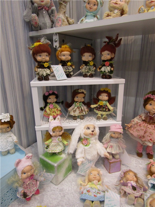 Зелененький он был... По следам выставки кукол на Тишинке 2016. В преддверии выставки «Hello Teddy» 1-4 декабря 2016 | Бэйбики Зелененький он был... По следам выставки кукол на Тишинке 2016. В преддверии выставки «Hello Teddy» 1-4 декабря 2016