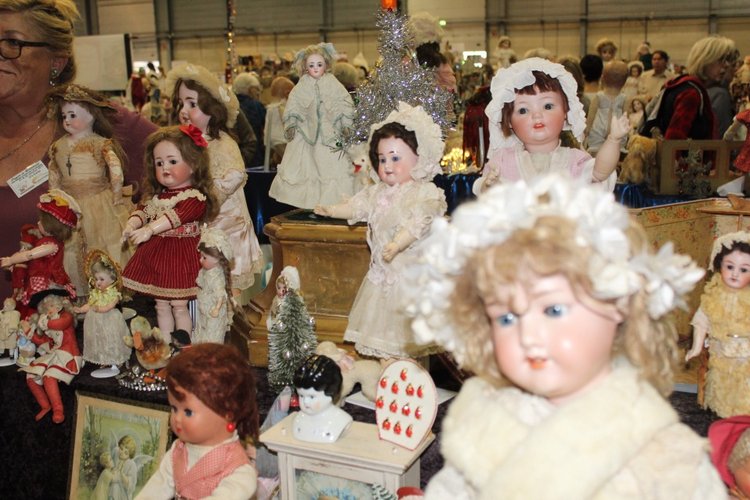 Выставка мишек, кукол и кукольной миниатюры в Голландии 2017 - часть третья