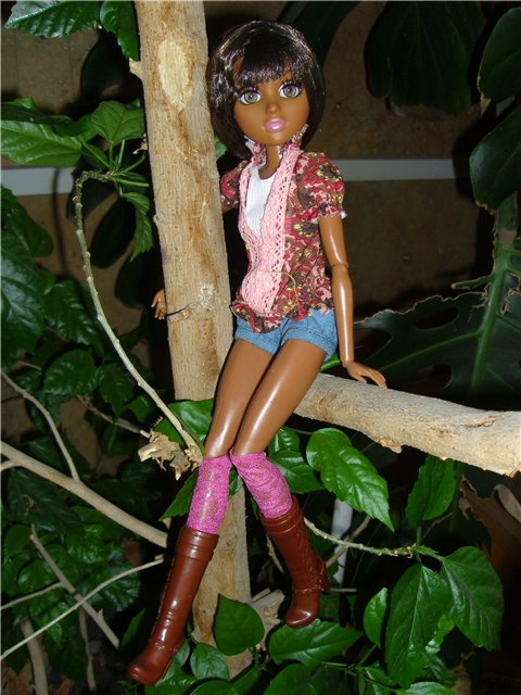 кукла Мокси, Аленка