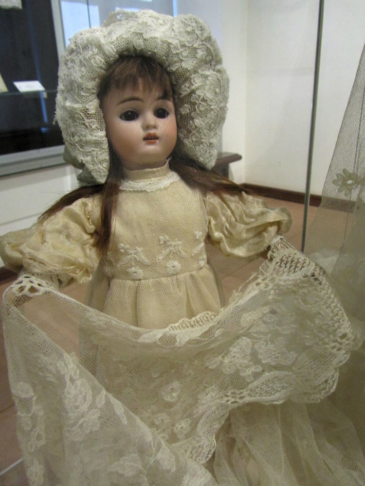 «Мода по-взрослому. Истории из кукольного гардероба» - выставка в Музее-заповеднике «Царицыно» - продолжение - 3-ий зал.