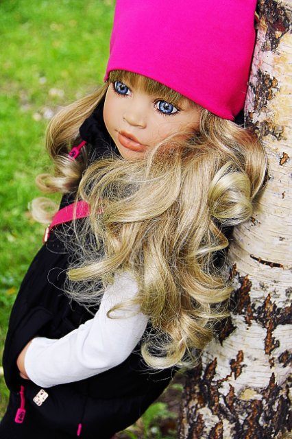 Красавица London на осенней прогулке