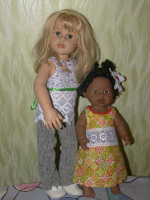 А у нас подарочки. Одежки для моей куколки (фото 9)