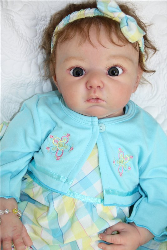 Кукла реборн Лола - маленький глазастик (фото 5)
