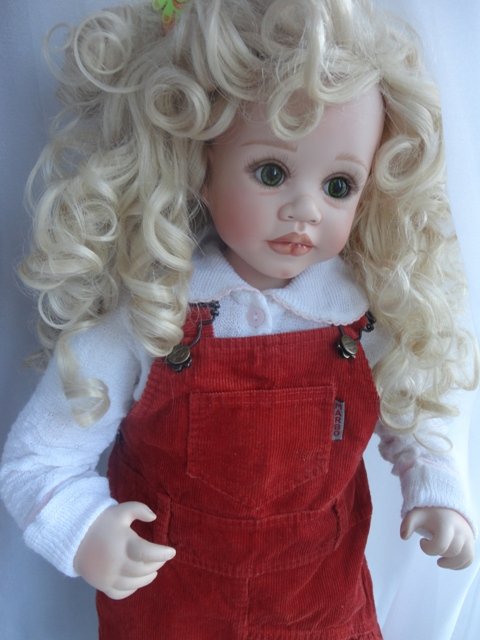 Маленькая девочка Mikayla. Автор Rose Mary Strydom