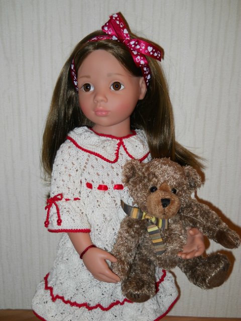 Новое платье Катюшки и наряды ее подруг (фото 2)