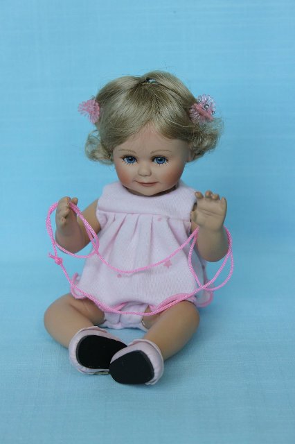 Фарфоровая кнопочка позирует на открытку! Габриела Мюллер для Мастерпис (фото 5)