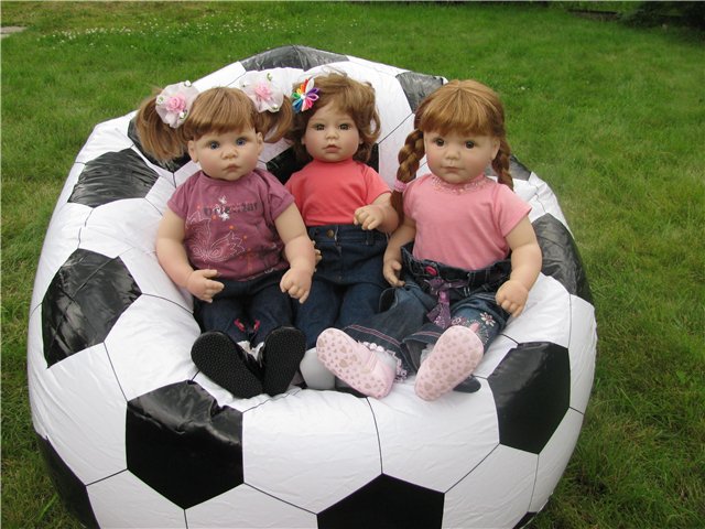 Мои лапушки на даче. Девчонки Мидлтошки на отдыхе