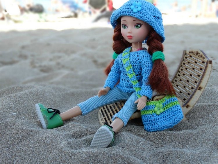 Варя на пляже — Российские куклы Весна (фото 7)