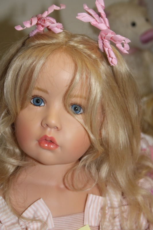 Августовская встреча в клубе коллекционеров с фрау Hildegard Gunzel. Часть 4. О планах на следующий год и подписи кукол