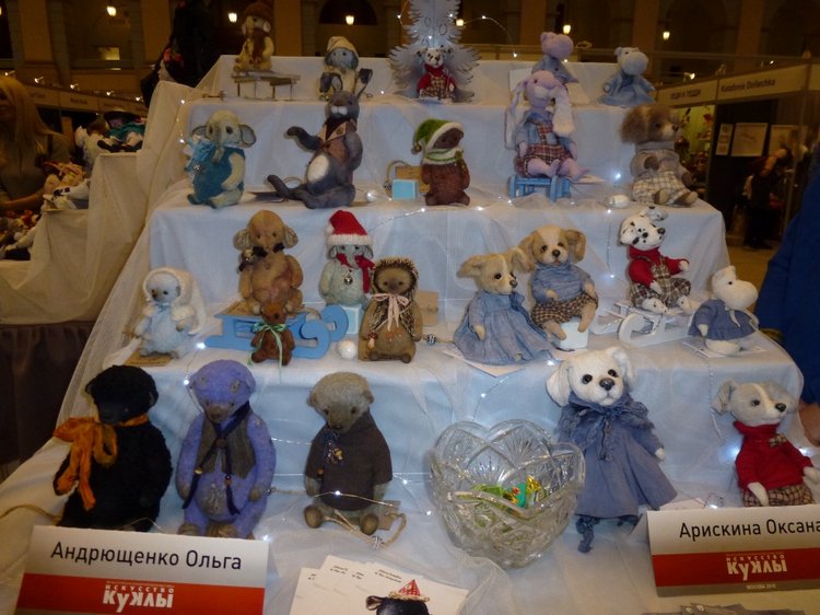 Увлекательное путешествие по VII Международной выставке "Искусство Куклы". Милые Ёжики