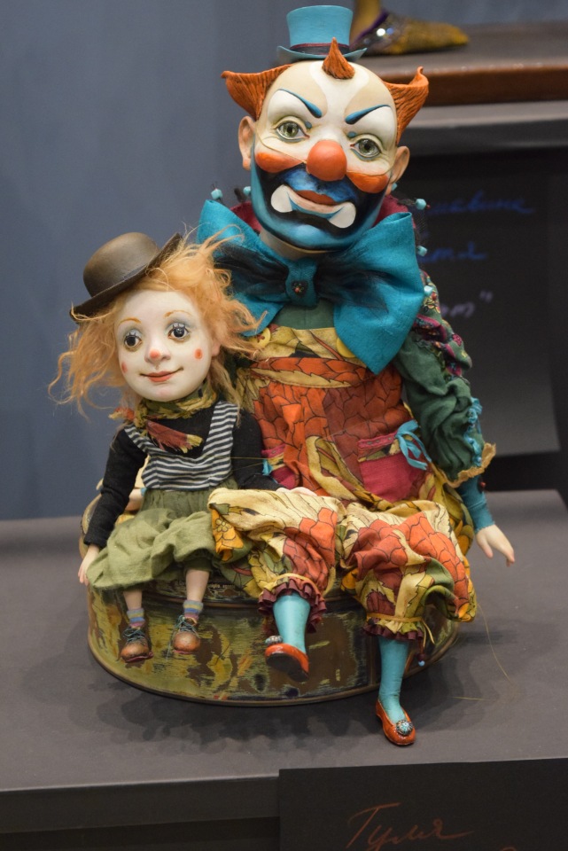 VII Московская международная выставка "Искусство Куклы". Портреты кукольной души или незримый диалог. Часть 2