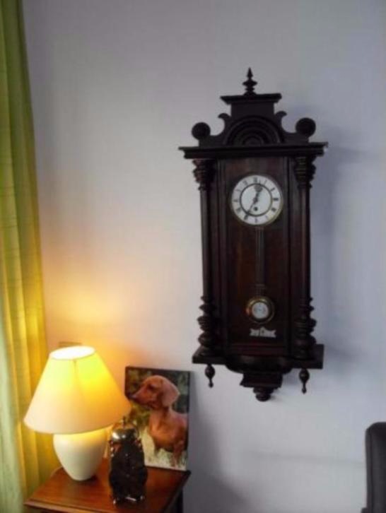 Старинные часы еще идут. Коллекция старинных часов