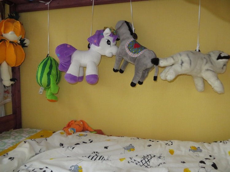 Идея для хранения мягких игрушек (фото 7)