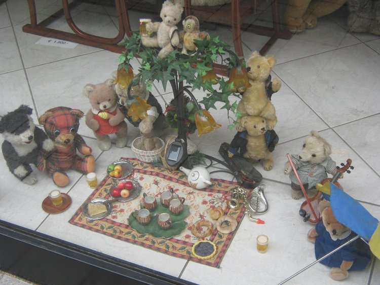 Медвежий флэш-моб – воспоминание о Вене (фото 9)