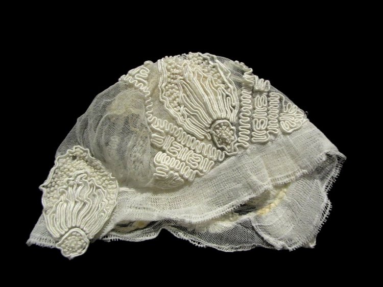 «Мода по-взрослому. Истории из кукольного гардероба» - выставка в Музее-заповеднике «Царицыно» - продолжение - детали. Часть