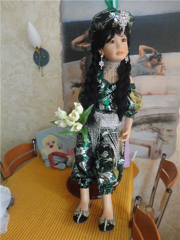 Хочу вам представить моих коллекционных кукол, которые живут в моем доме
