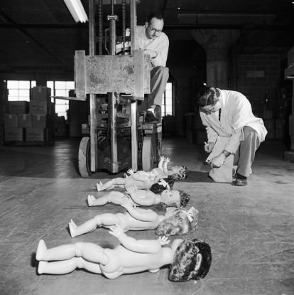 Куклы, манекены, марионетки на старинных и современных фотографиях | Бэйбики Куклы, манекены, марионетки на старинных и современных фотографиях