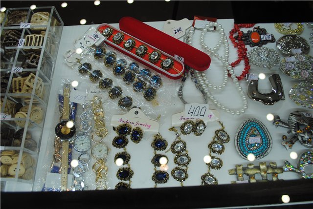 Выставка на Тишинке "Атмосфера творчества" - 2014. Мечты сороки сбываются! Блеск и великолепие