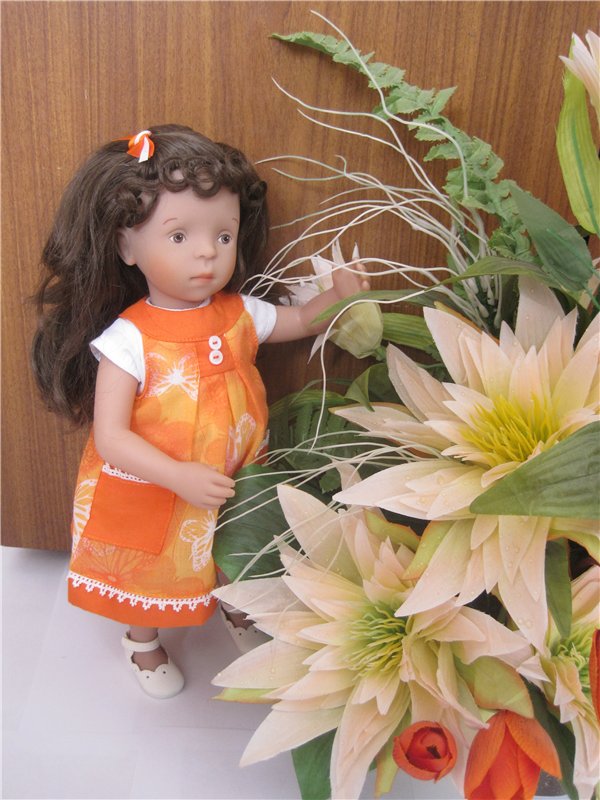 Куколки с рисованными глазками – Элли (Элен от Звернадзе) и Тата (Кати Круз)