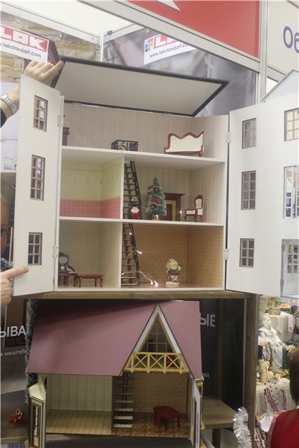 Картинки с выставки "Время кукол"