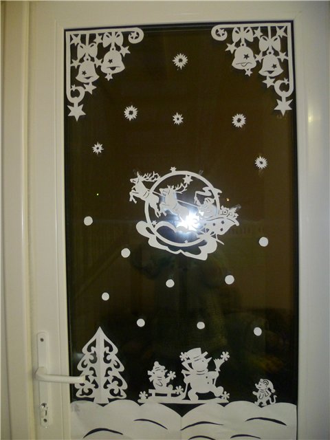 Новогоднее украшение окон (вытынанка) (фото 4)