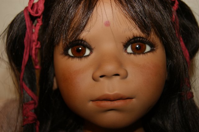 Kavita от Annette Himstedt - глаза смотрящие в душу