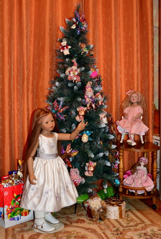 Наша новогодняя елка! Кукольная коллекция