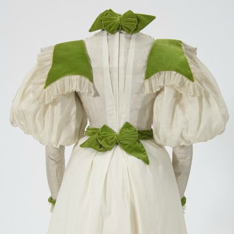 Для тех, кто в поиске или Каждый охотник желает знать. Викторианские и эдвардианские наряды