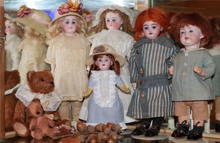 Подарок для антикварной куколки Марсельки