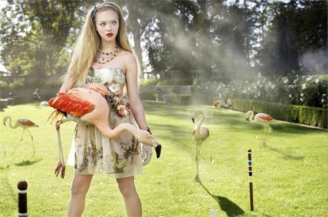 Глубока ли кроличья нора или Хэллоуин в Зазеркалье