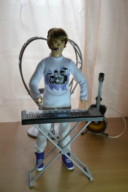 Приглашаю на концерт Джастина Бибера (шарнирная кукла Jastin Bieber) | Бэйбики Приглашаю на концерт Джастина Бибера (шарнирная кукла Jastin Bieber) (фото 5)