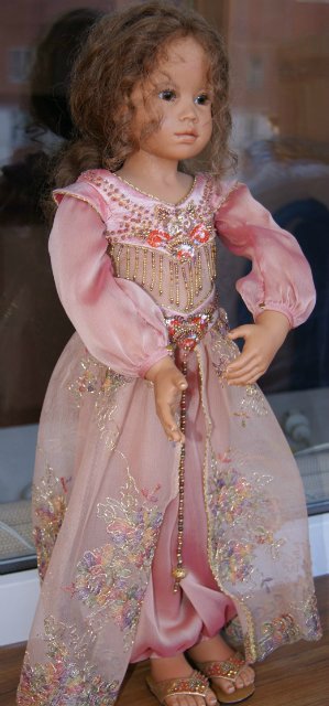 Добрая волшебница Frau Heidi Plucszok