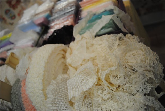 Выставка на Тишинке "Атмосфера творчества". Октябрь 2014. Начнем со второго этажа