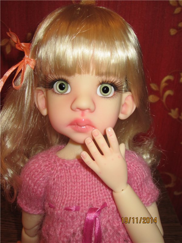 Ручки и ботики куклы Kaye Wiggs