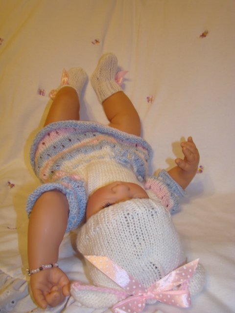 Заболела носочками... вязание для любимых куклят